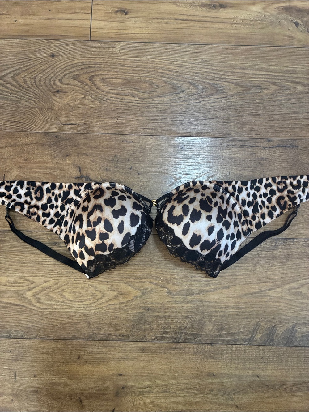Victoria's Secret Bombshell push-up good condition size 36c New